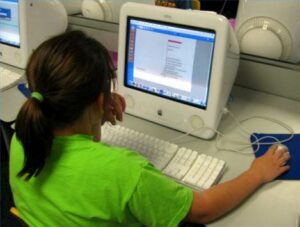 Προσοχή! E-mail “παγίδα” σας δίνει δουλειά, ακόμα και θέση διευθυντή 1 computers