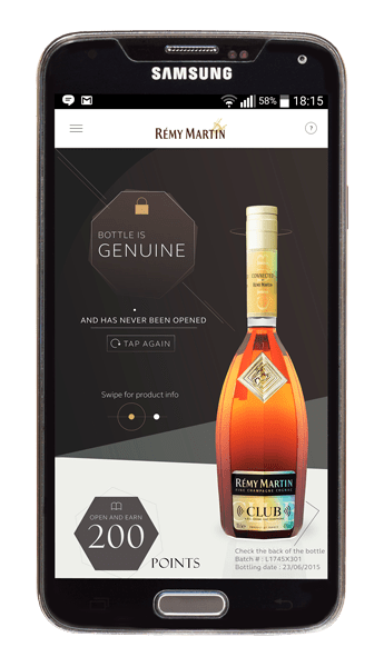 Rémy Martin Club Connected Bottle το έξυπνο μπουκάλι 3 Phone_B01.1WEB4