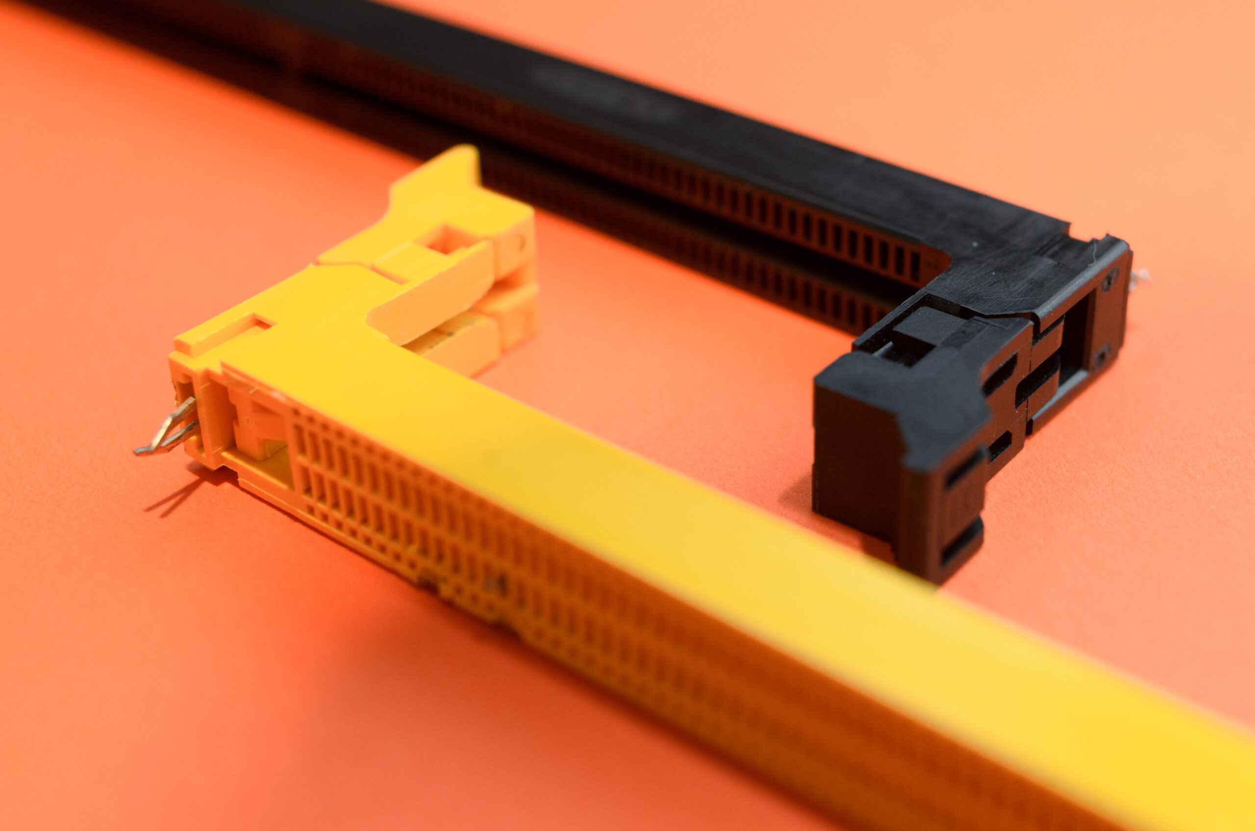 Slots καρτών μνήμης RAM. Motherboard