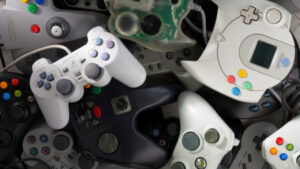 How to make money from...video games! 1 video games