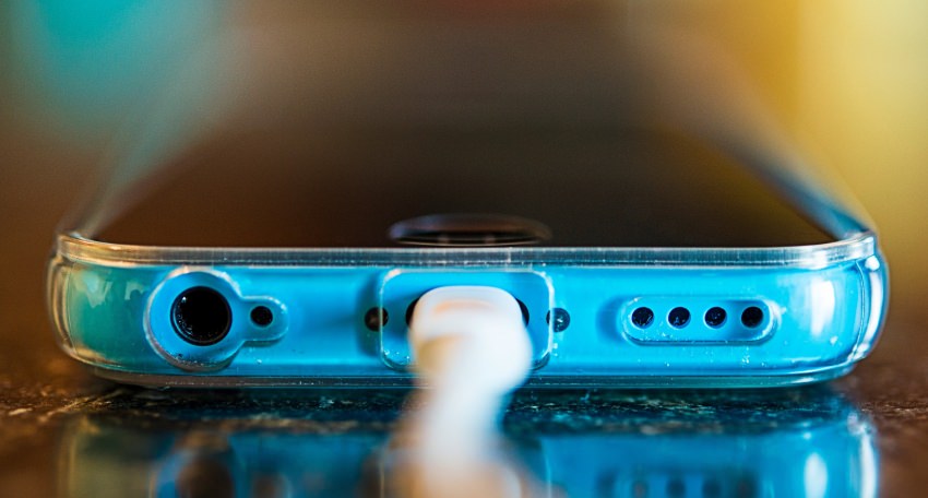 You are wrong about charging your smartphone 1 smartphone