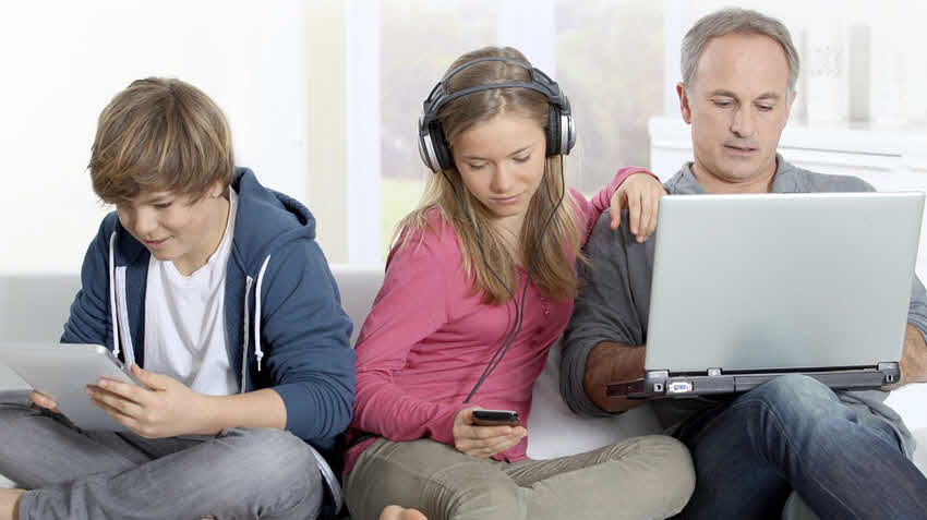 Children are frustrated by their parents' online behavior 1 online