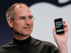 Ο Steve Jobs φερόταν άσχημα στους υπαλλήλους. Τι λέει συνεργάτης του 1 Steve Jobs