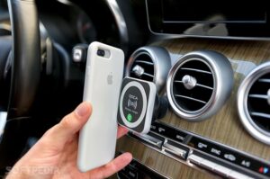 Doca: Meet the most user-friendly magnetic wireless charger for the car 1 Dock
