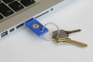 Windows 10: Λέει αντίο στα passwords με το Security Key της Yubico