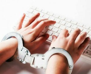 Female hacker faces a prison sentence because she breached the account of a famous singer 2 Female hacker faces prison sentence for hacking famous singer's account