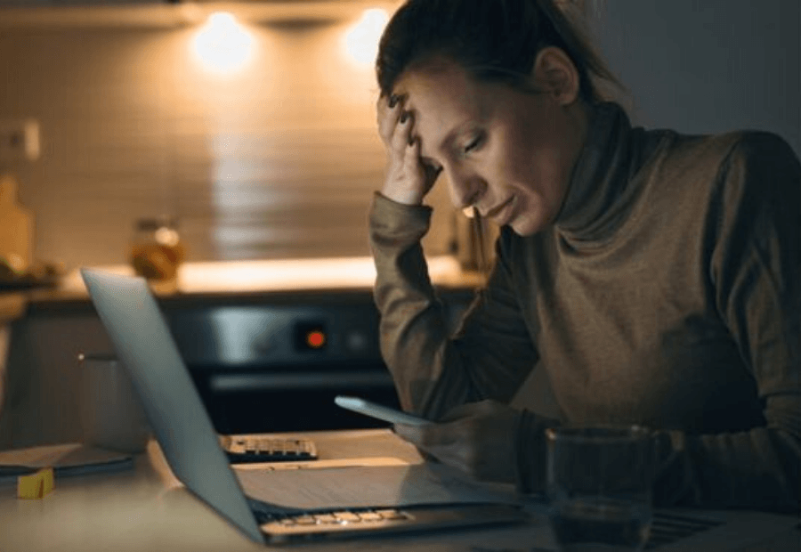 Prohibiting access to work emails outside of working hours causes stress 2 e-mail