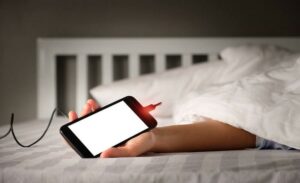 Έφηβη πέθανε μετά από έκρηξη του smartphone της 1 Έφηβη πέθανε μετά από έκρηξη του smartphone της