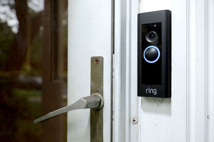 Ring: Επιβεβαίωσε ότι τα βίντεο ασφαλείας σπιτιών αποθηκεύονται από την αστυνομία 2 βίντεο ασφαλείας