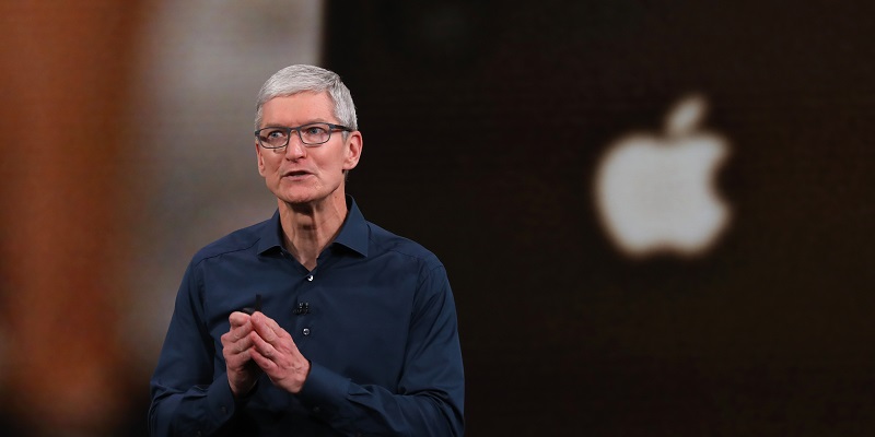 Ο Tim Cook καταδικάζει τη δολοφονία του George Floyd