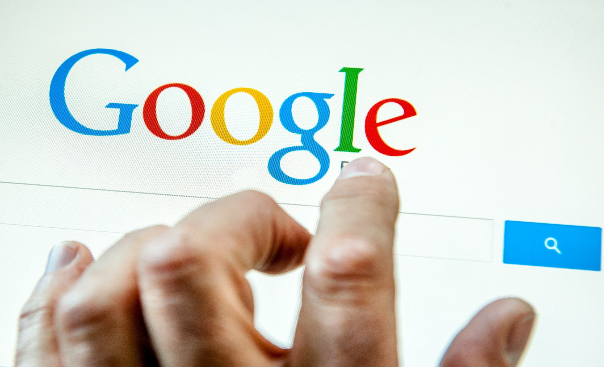 Google: Απαγορεύει ads που συνδέονται με hacked πολιτικό περιεχόμενο! 3 Google-απαγόρευση-ads με hacked πολιτικό περιεχόμενο