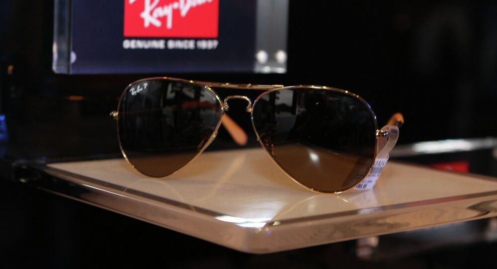 Luxottica - Ray-Ban