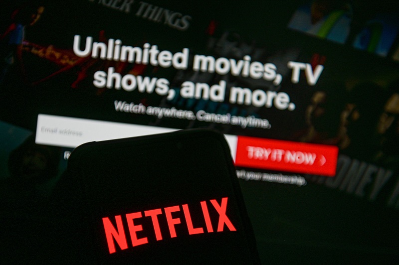 Netflix no longer offers a free trial of its services 1 Netflix