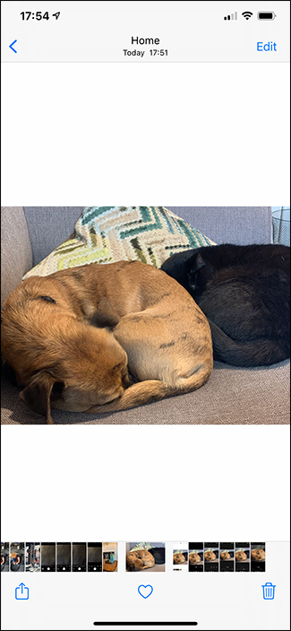 iPhone: How to take square photos