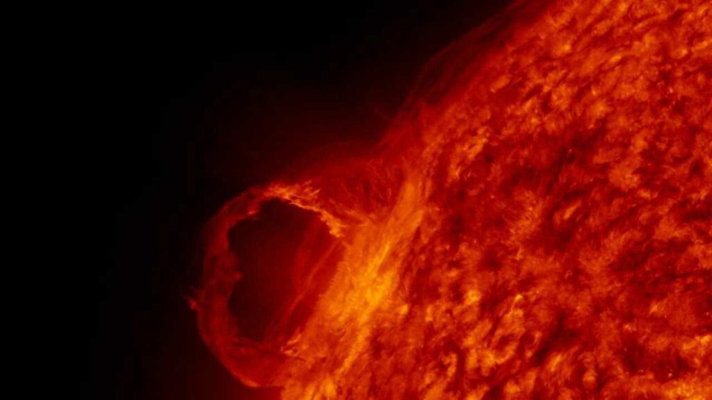 Source of solar particles that could threaten Earth identified Source of solar particles that could threaten Earth identified