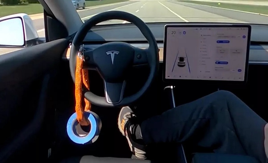 Το Tesla Autopilot λειτουργεί εύκολα ακόμα και χωρίς οδηγό 2 Tesla Autopilot