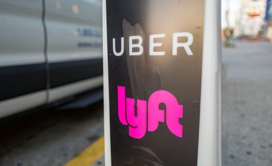 Uber και Lyft θα προσφέρουν δωρεάν κούρσες σε εμβολιαστικά κέντρα 1 Uber και Lyft