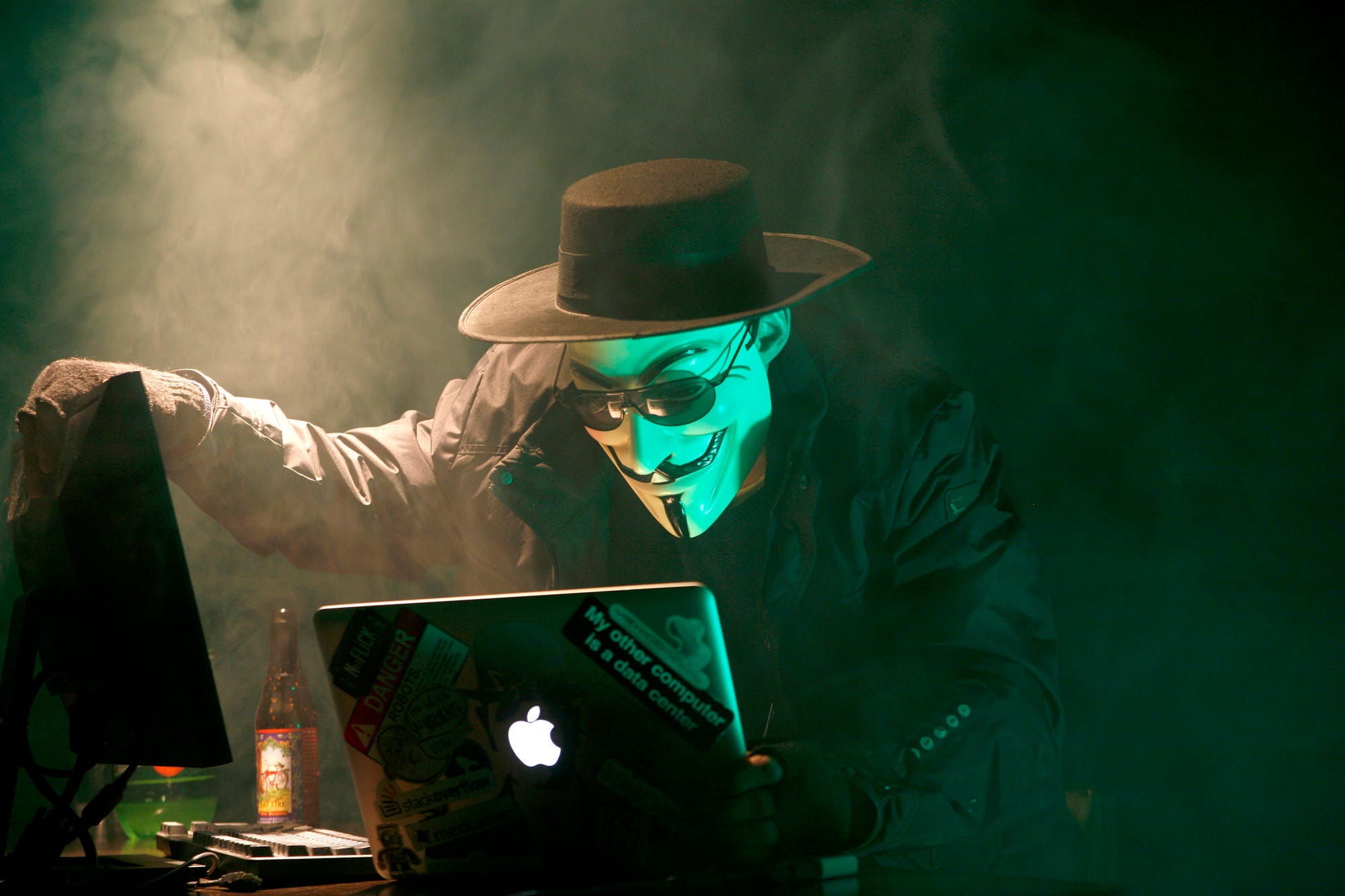 Top 10 καλύτεροι/επικίνδυνοι hackers όλων των εποχών 2 Anonymous