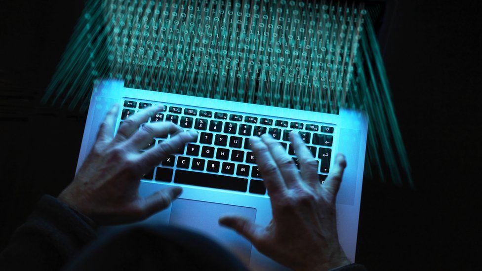 Microsoft: Εξαγοράζει την εταιρεία κυβερνοασφάλειας "RiskIQ" 2 κυβερνοεπιθέσεις