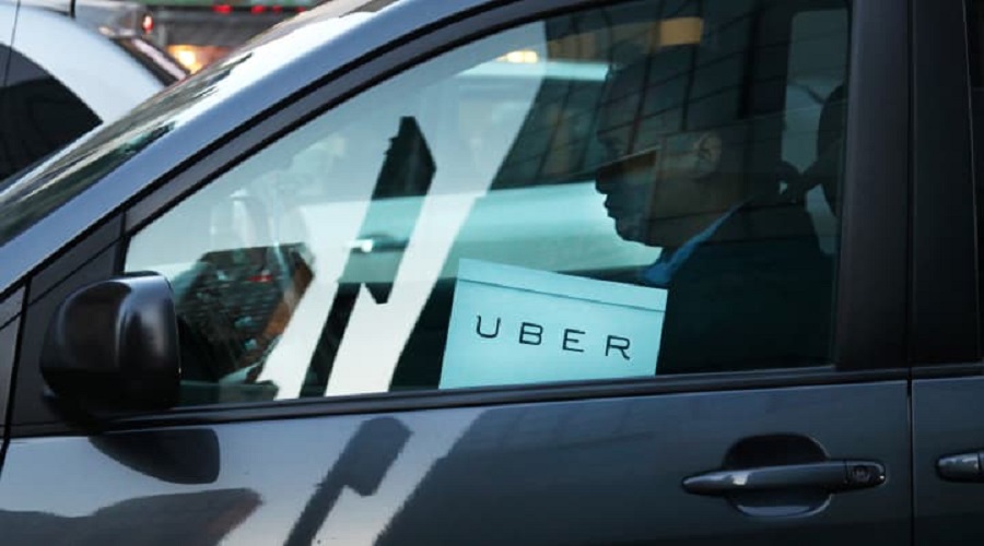 Uber: Παρακολουθεί την πτήση σας για να σας περιμένει ταξί μόλις προσγειωθείτε! 2 Uber αεροδρόμιο