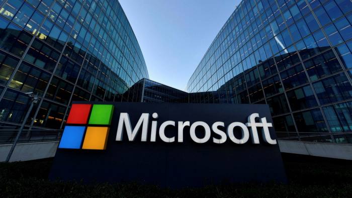 Microsoft: Why wouldn't someone want to pursue a career at the company? 2 Microsoft: Why wouldn't someone want to make a career at the company?