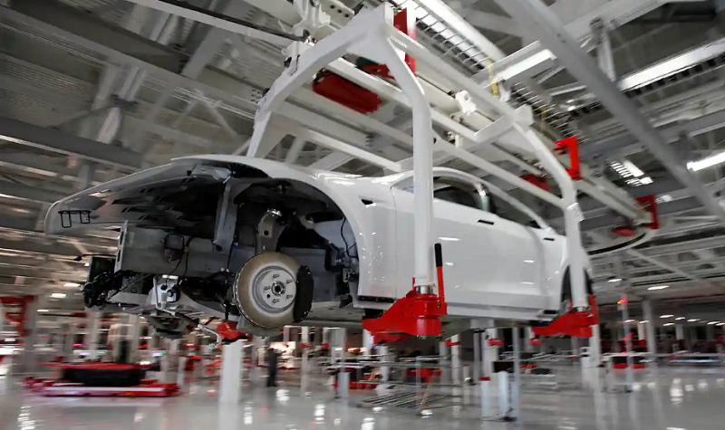 Tesla faces new racial abuse lawsuit Tesla faces new racial abuse lawsuit