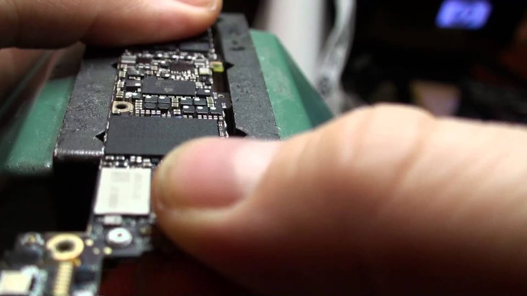 Apple: Θα καθυστερήσει την παραγωγή των WiFi chips