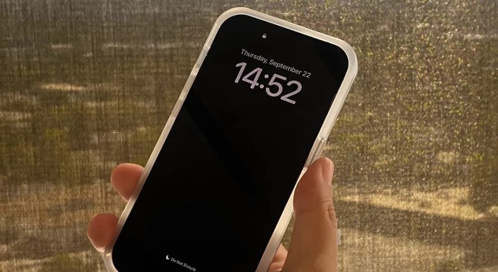 Report: Standard iPhone 15 models will not support ProMotion & Always-On Display