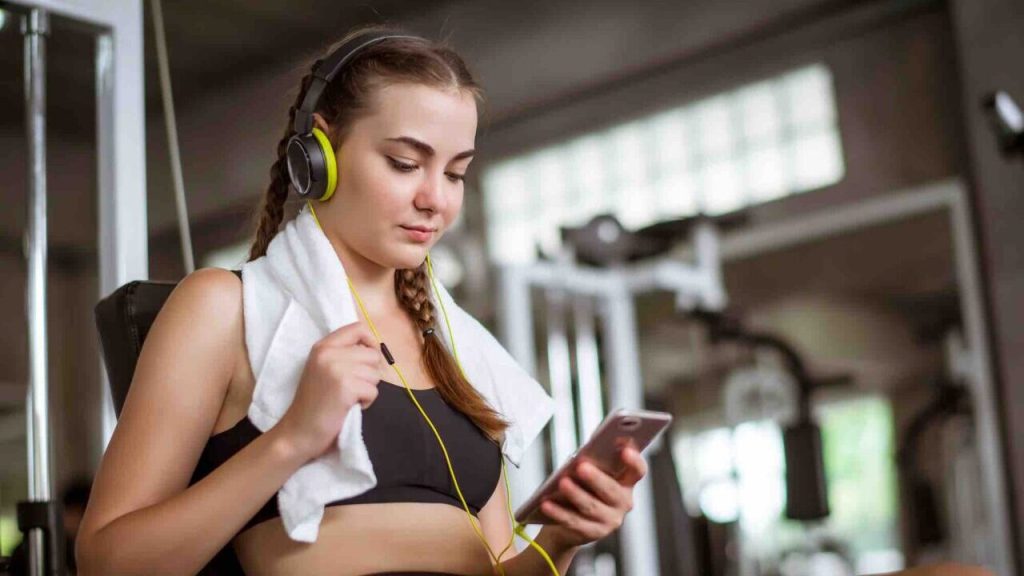 Η Strava ενσωματώνει controls του Spotify στην εφαρμογή της 2 Η Strava ενσωματώνει controls του Spotify στην εφαρμογή της