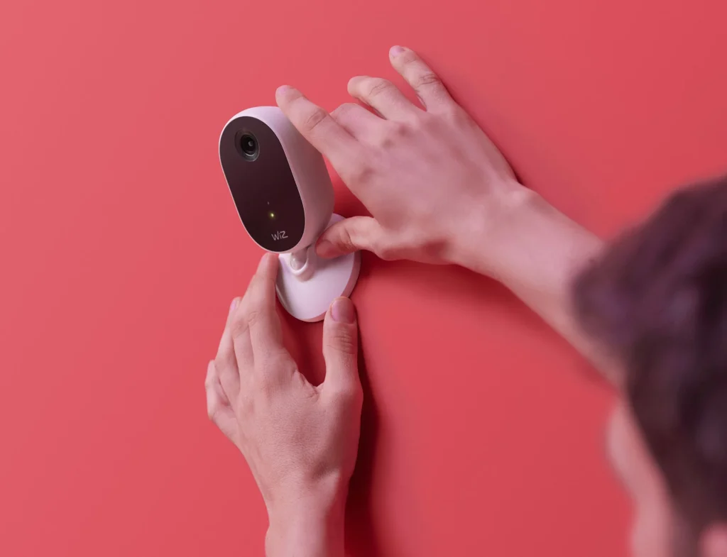 Smart Wiz lamps keep your home safe 2 Wiz smart bulbs keep your home safe