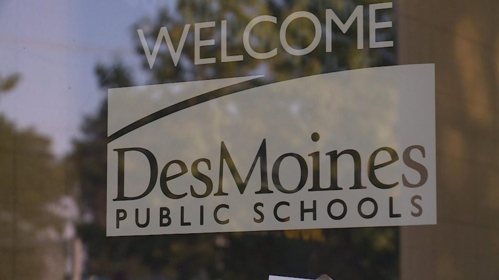 Des Moines: Iowa's largest school district falls victim to ransomware 1 Des Moines