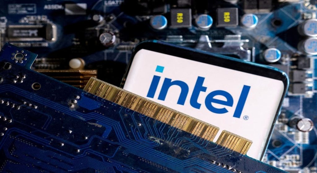 Intel processor rebranding: Αποχαιρετά το "i" και φέρνει το "Ultra" 2 Intel επεξεργαστές