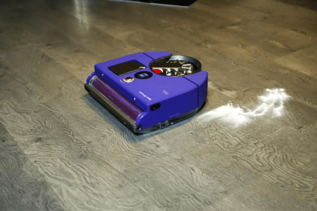 Η Dyson εισέρχεται δυναμικά στην αμερικανική αγορά ρομποτικών σκουπών με τον πρωτοποριακό 360 Vis Nav, ανακατευόντας τις καρτέλες.