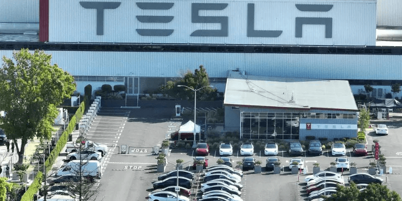 Η Tesla προβαίνει σε μαζικές απολύσεις στην Καλιφόρνια 2 tesla μαζικές απολύσεις Καλιφόρνια