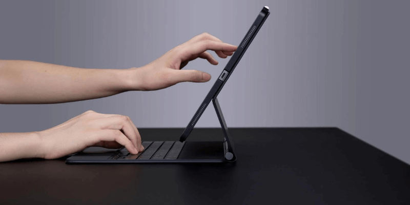 Η Samsung διακωμωδεί τη διαφήμιση iPad Pro της Apple 2 Η Samsung διακωμωδεί τη διαφήμιση iPad Pro της Apple