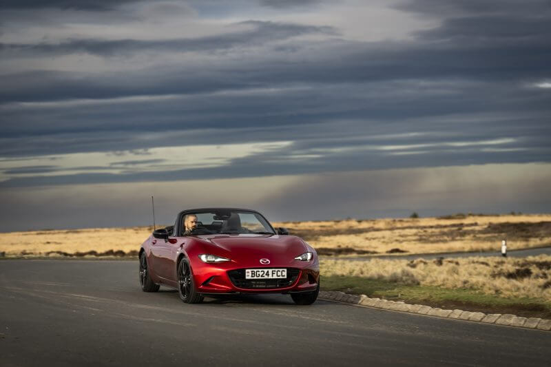 Mazda MX-5: The new version of the legendary sports car 2 Mazda MX-5