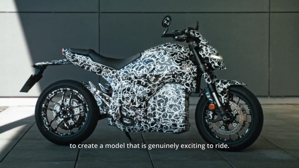 Honda: Introduces full-size electric motorcycle