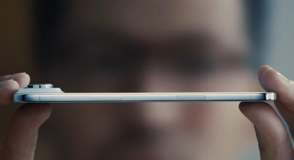 Το αναδιπλούμενο iPhone μπορεί να μοιάζει με δύο iPhone Air μαζί