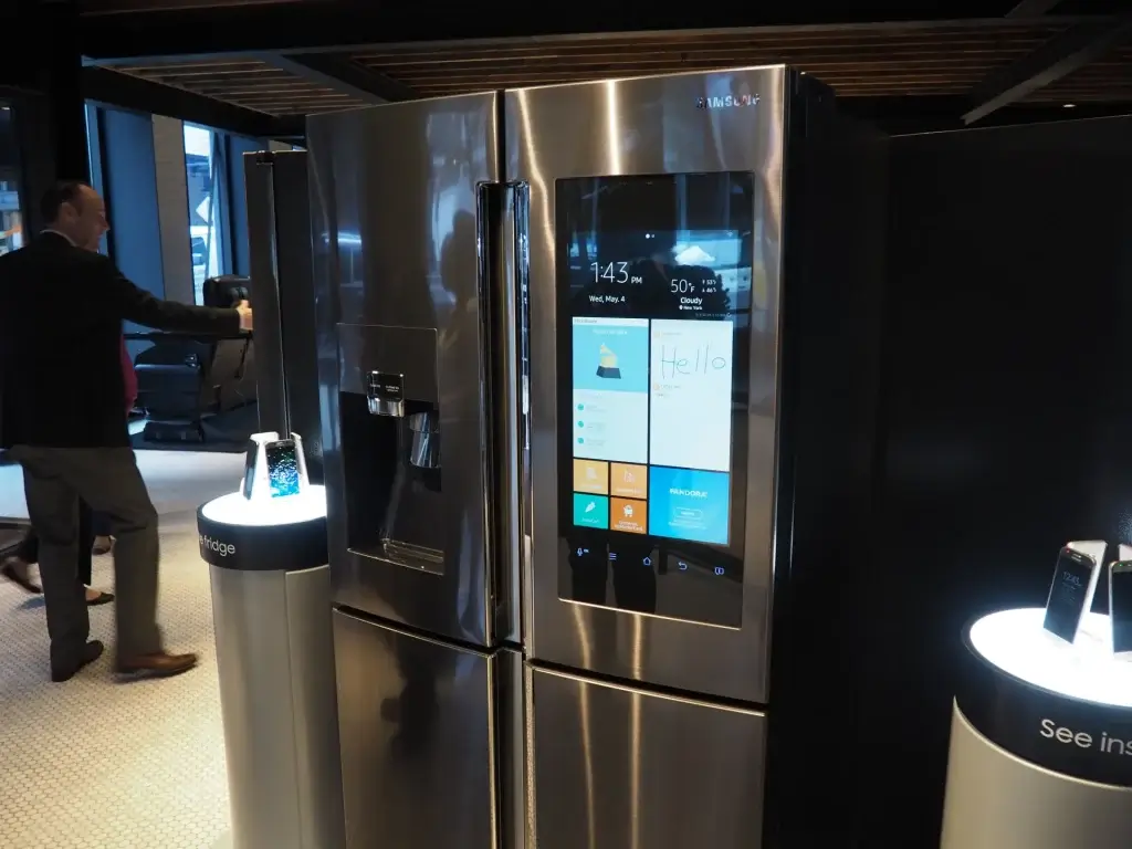 See what the ads on the Samsung smart refrigerator 3 will look like See what the ads on the Samsung smart refrigerator will look like