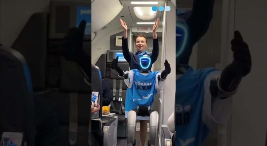 Pobeda: Volodya robot takes on the role of flight attendant 3 Pobeda: Volodya robot takes on the role of flight attendant