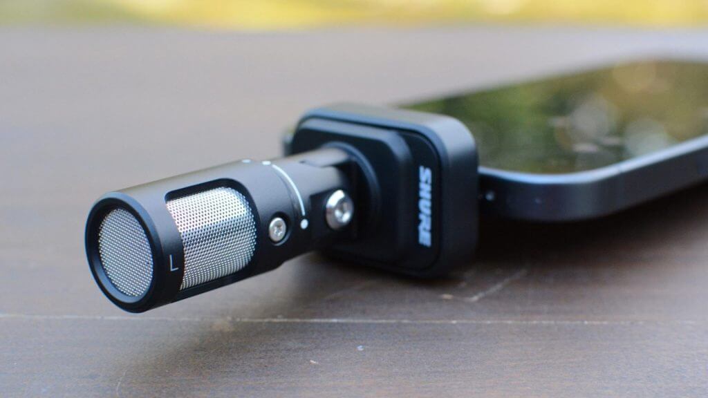 The Shure MV88 connects directly to your iPhone 3 The Shure MV88 connects directly to your iPhone