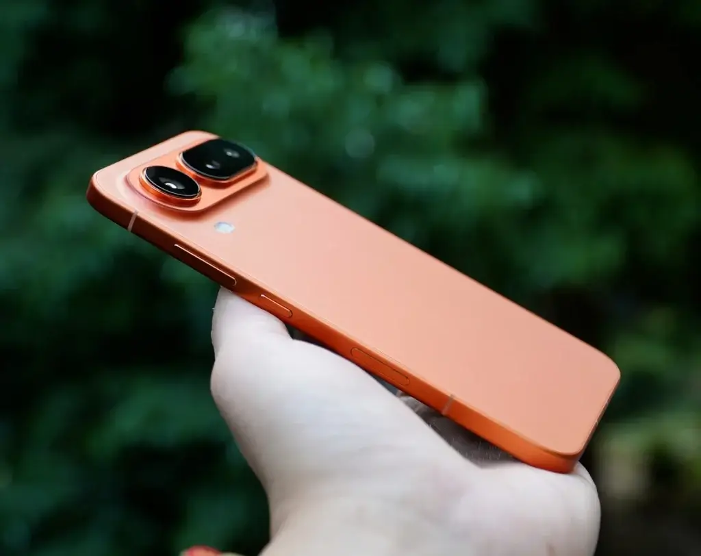 Το νέο τηλέφωνο της Honor αντιγράφει το iPhone Air