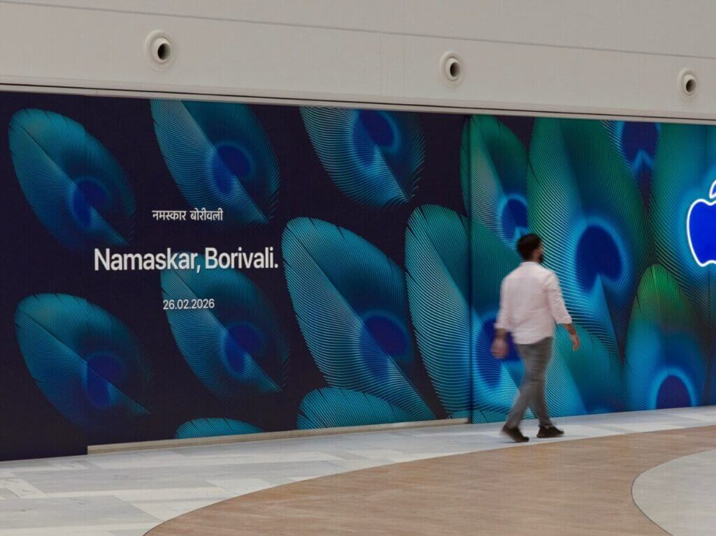 Apple's second retail store opens in Mumbai 3 Apple's second retail store opens in Mumbai