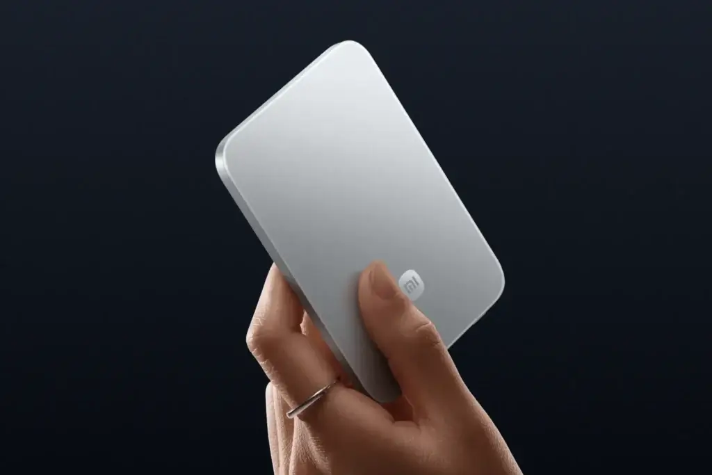 Το μαγνητικό power bank της Xiaomi είναι απίστευτα λεπτό 3 Το μαγνητικό power bank της Xiaomi είναι απίστευτα λεπτό