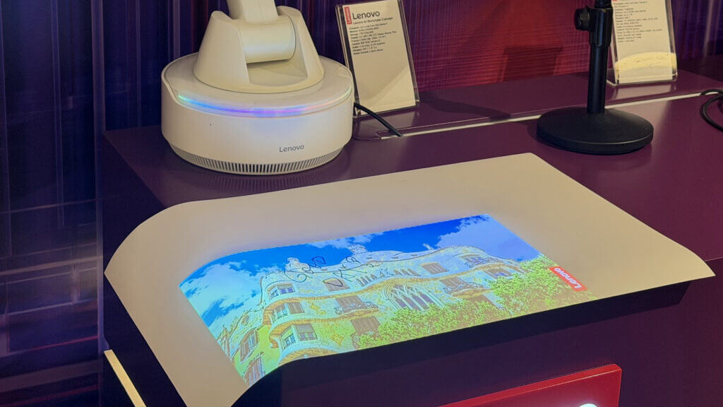 Lenovo: Το AI Workmate Concept είναι ένας ρομποτικός βραχίονας με μάτια κουταβιού 2 Lenovo: Το AI Workmate Concept είναι ένας ρομποτικός βραχίονας με μάτια κουταβιού
