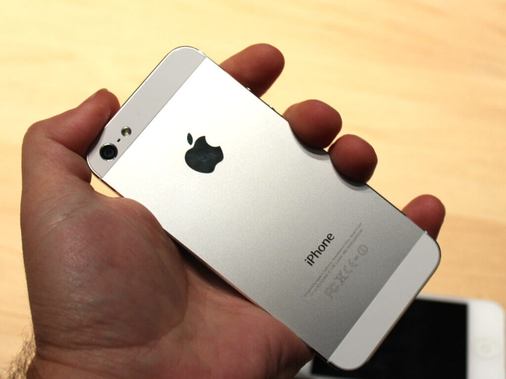 Αύξηση 10% στις πωλήσεις iPhone καθώς η παγκόσμια αγορά smartphone μειώνεται 2 Αύξηση 10% στις πωλήσεις iPhone καθώς η παγκόσμια αγορά smartphone μειώνεται