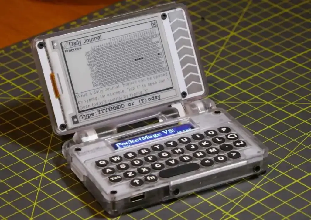 PocketMage resurrects the PDA with an e-paper display